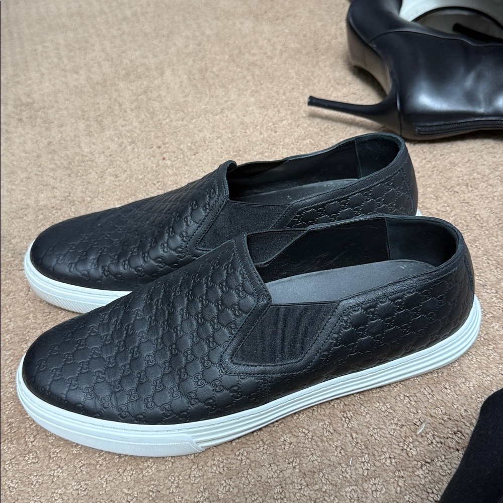 Gucci Black Embossed Slip-On Loafers - Picture 2 of 6